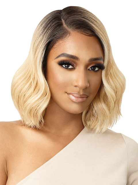 Outre Melted Hairline Premium Synthetic Glueless HD Lace Front Wig - JAYCIANA