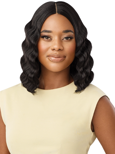 Outre Premium Daily Style and Dash DAILY17 Lace Part Wig