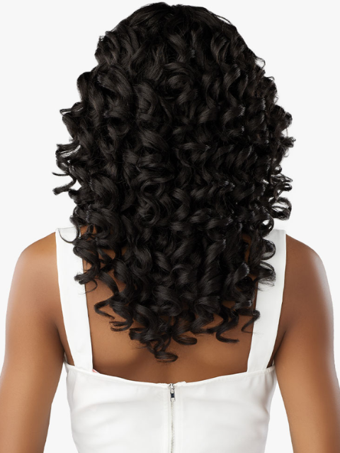 Sensationnel GLAMZY LACE CROWN BAILEY HD Lace Parting Wig