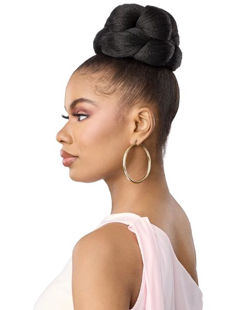 Outre Pretty Quick Premium Synthetic Bun - JUMBO BRAID BUN