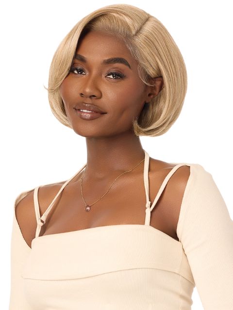 Outre Melted Hairline Premium Synthetic Glueless HD MH 123" Lace Front Wig