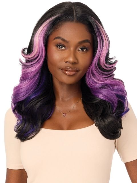 Outre Melted Hairline Premium Synthetic Glueless MH 125" HD Lace Front Wig