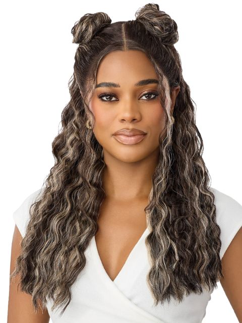 Outre Melted Hairline Premium Synthetic Glueless MH 130 HD Lace Front Wig