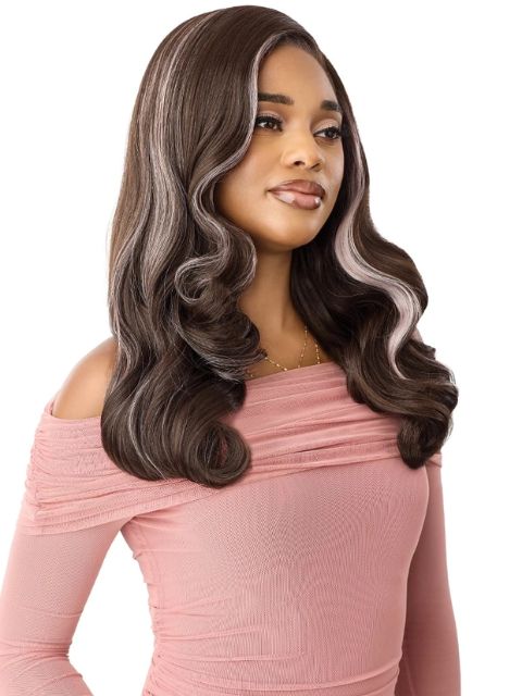 Outre Melted Hairline Premium Synthetic Glueless MH 131" HD Lace Front Wig