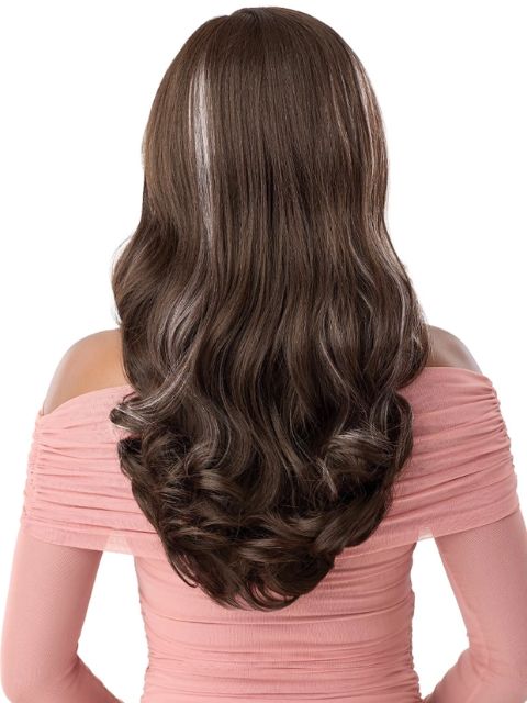 Outre Melted Hairline Premium Synthetic Glueless MH 131" HD Lace Front Wig