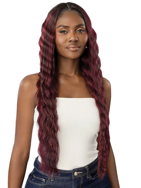 Outre Melted Hairline Premium Synthetic Glueless HD Lace Front MH 133" Wig