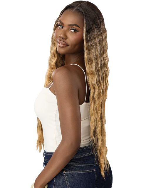 Outre Melted Hairline Premium Synthetic Glueless HD Lace Front MH 133" Wig