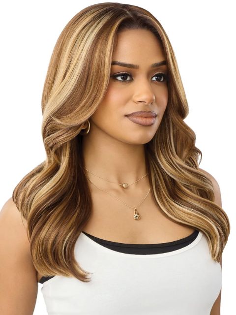 Outre Perfect Hairline OnVybes Fully Hand-Tied 13X6 Glueless HD Lace Front Wig-ONVYBE 15