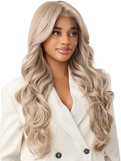 Outre Perfect Hairline OnVybes Fully Hand-Tied 13X6 Glueless ONVYBE 1" HD Lace Front Wig