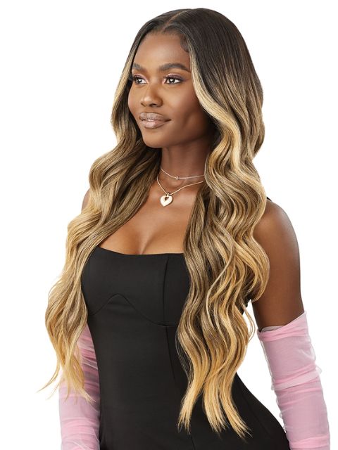 Outre Perfect Hairline TrueFrontal Fully Hand-Tied 13X6  Lace Front Wig  - PEAK705