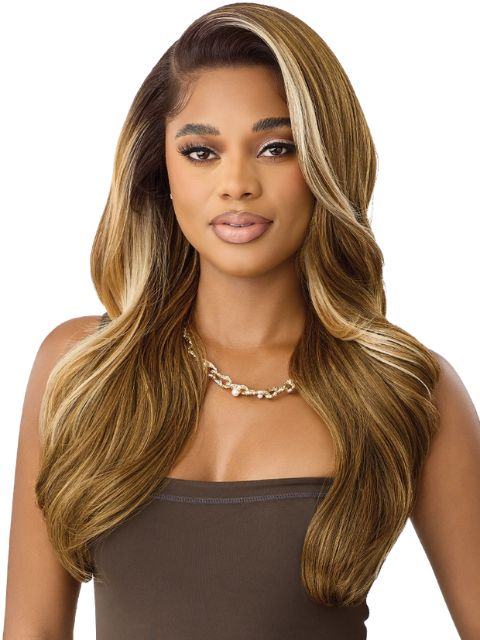 Outre Perfect Hairline Fully Hand-Tied 13X6 Glueless HD PH 17" Lace Front Wig
