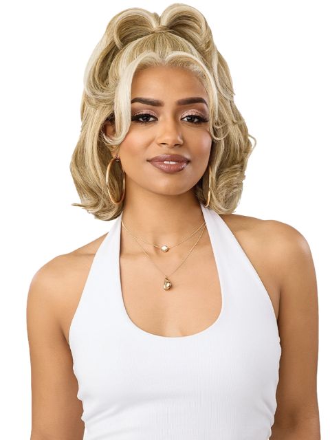 Outre Perfect Hairline Fully Hand-Tied 13X6 Glueless PH 22" HD Lace Front Wig