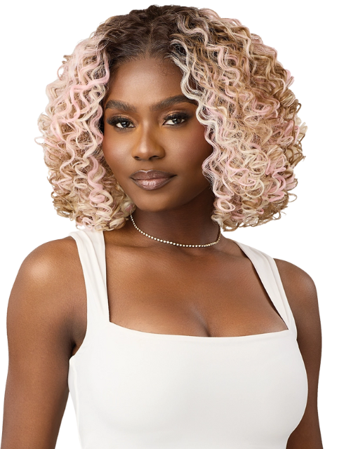 Outre Perfect Hairline Fully Hand-Tied 13X6 Glueless HD Lace Front Wig -PH 3