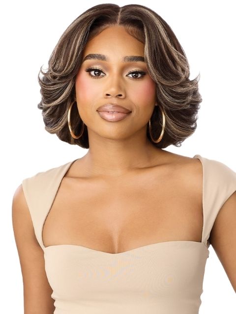 Outre Perfect Hairline Fully Hand-Tied 13X4 Glueless HD PH 40" Lace Front Wig