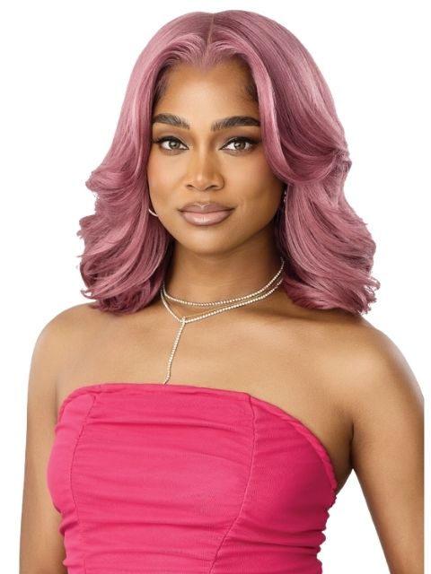 Outre Perfect Hairline TrueFrontal Fully Hand-Tied 13X6 PEAK 724" Lace Front Wig